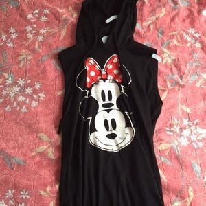 Disney mikey and Minnie Mouse shirt